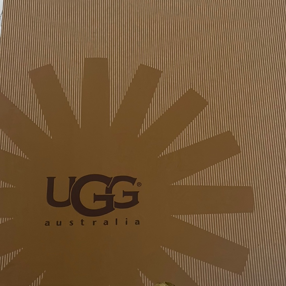 UGG Women’s Bailey Button Triplet Boot